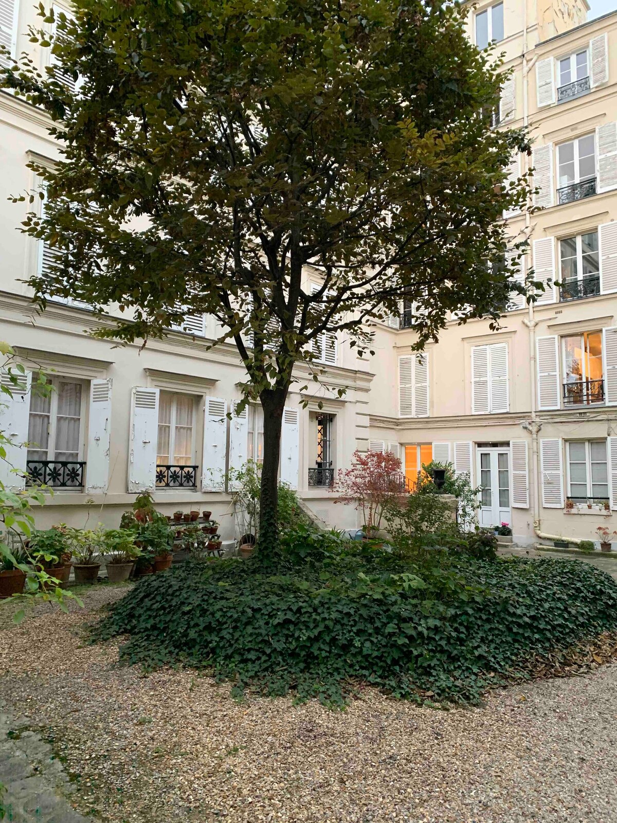 巴黎：迷人的卢森堡公寓