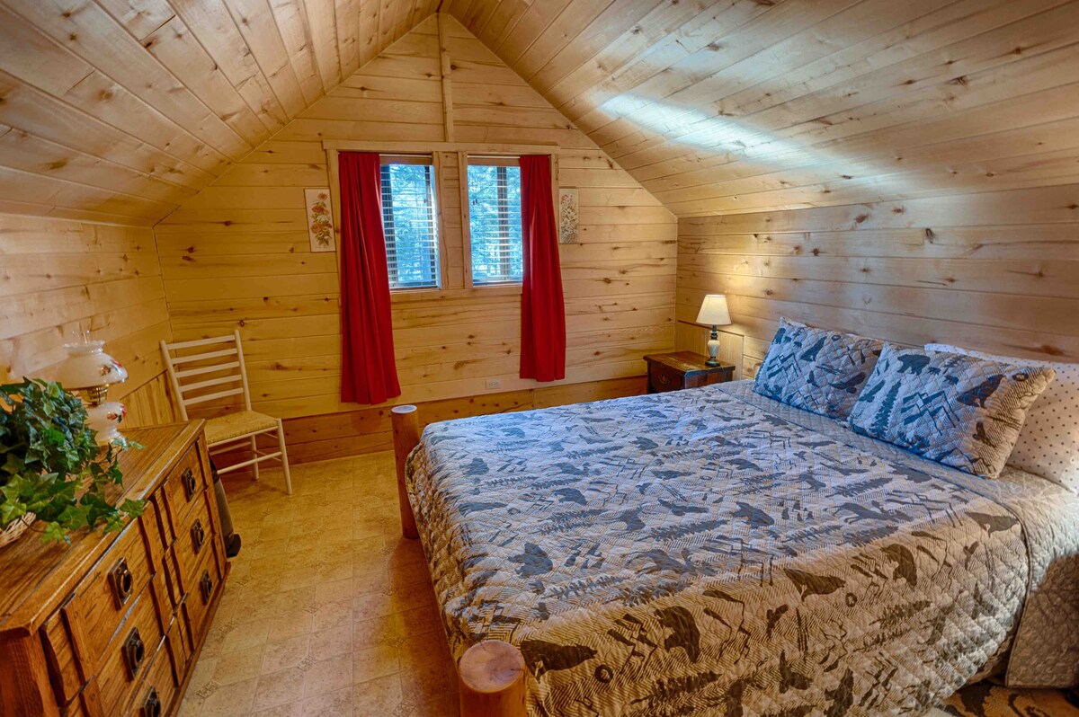 #3 The Spurce Cabin, 2-bedroom 1-bath