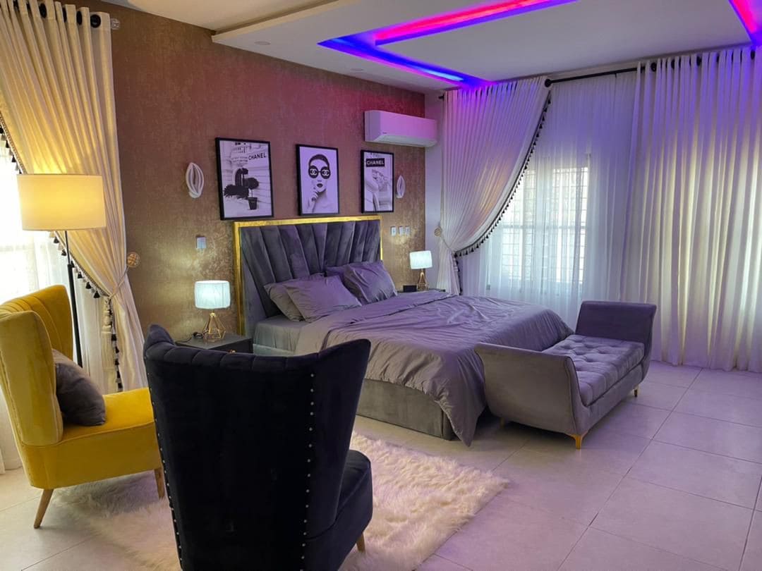 2 bedroom luxury apartment Jahi