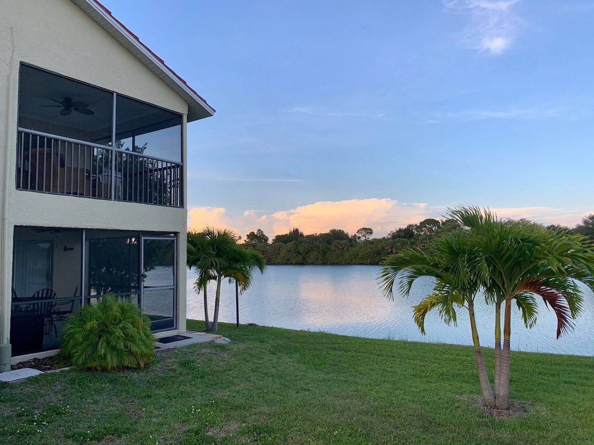 Lakefront 2BR 2BA Punta Gorda near Fishermen's Vil