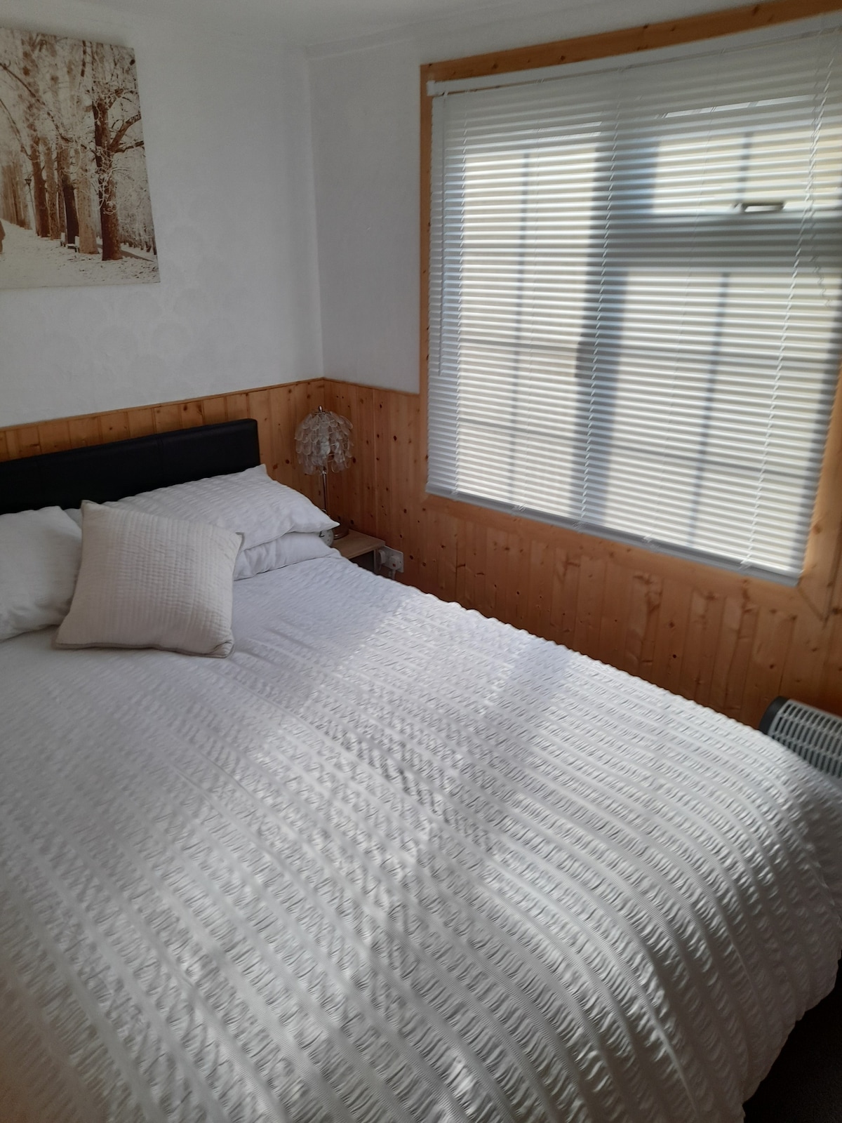 holiday  challet   2 double bedrooms   sleeps 4