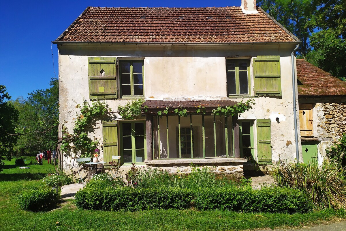 乡村Bucolic cottage