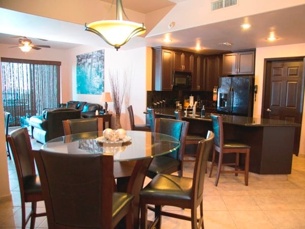 Las Palomas  Sandy Beach 2nd floor w/huge Patio!!