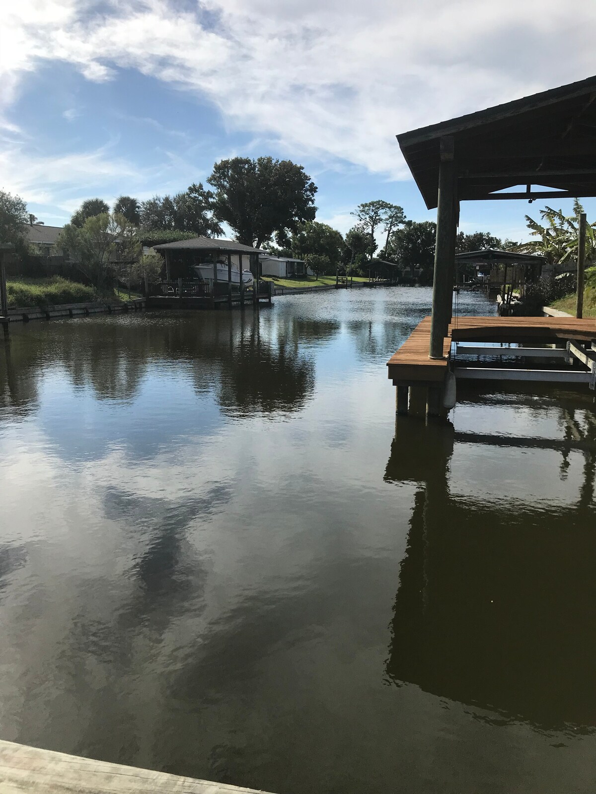 Tiki Pool-Canal House