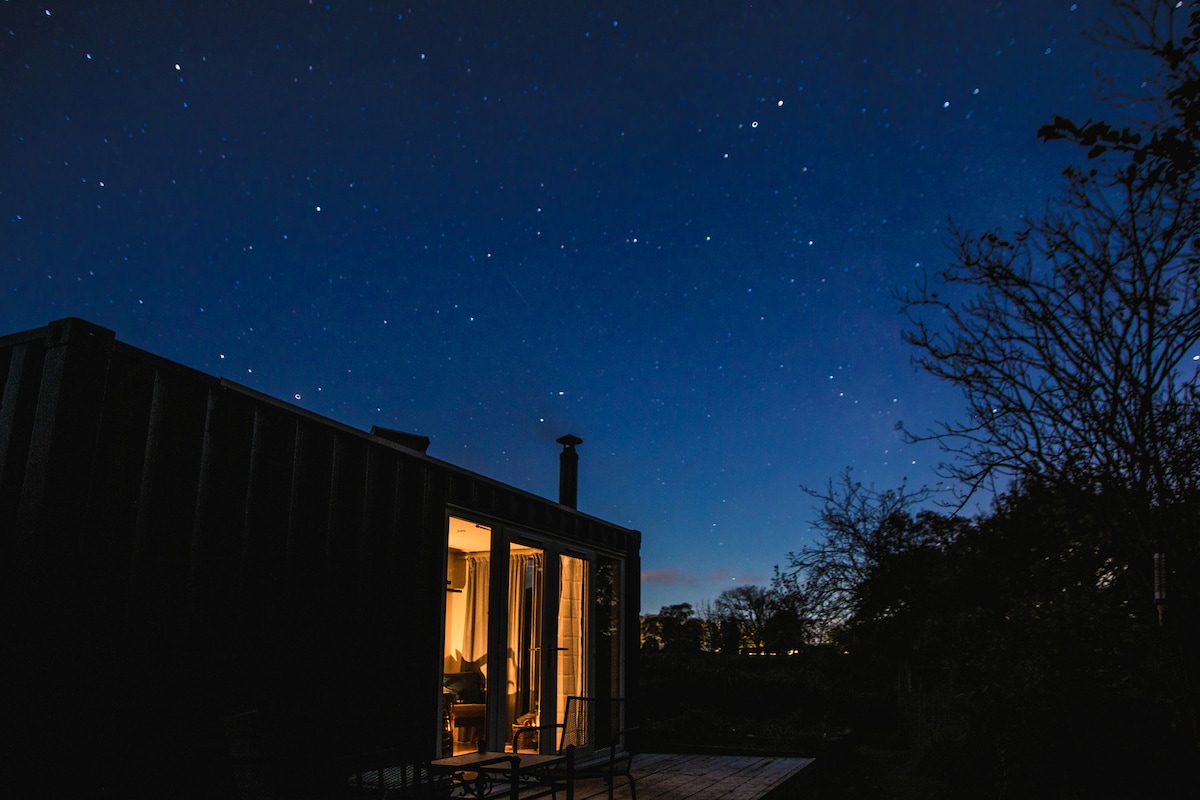 The Shipping Container, Springwell