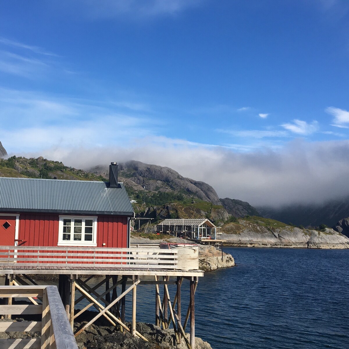 位于Nusfjord的美丽小屋