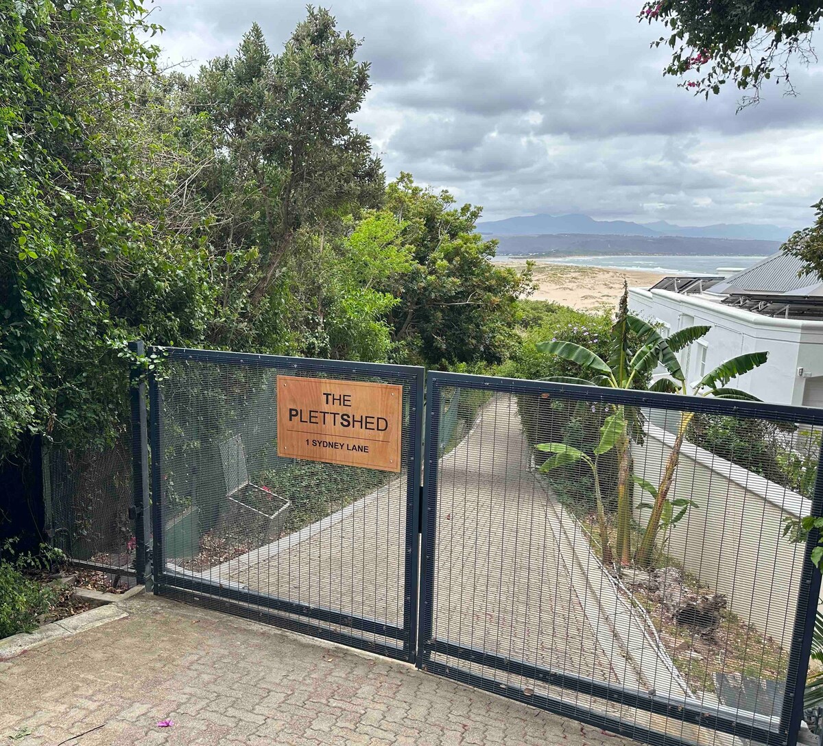 The Plett Shed on Lookout Beach