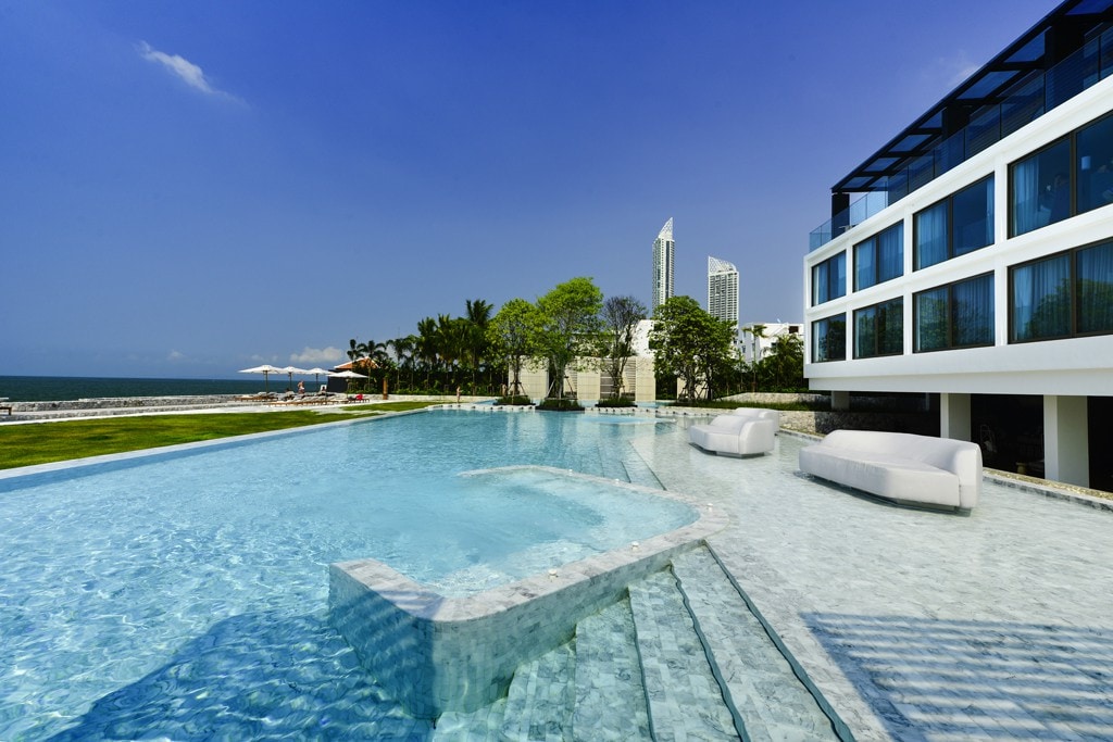Veranda residence Pattaya partial sea view