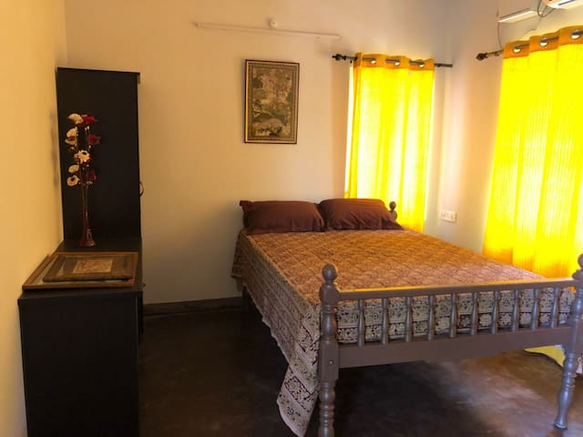 Bommayapalayam的民宿