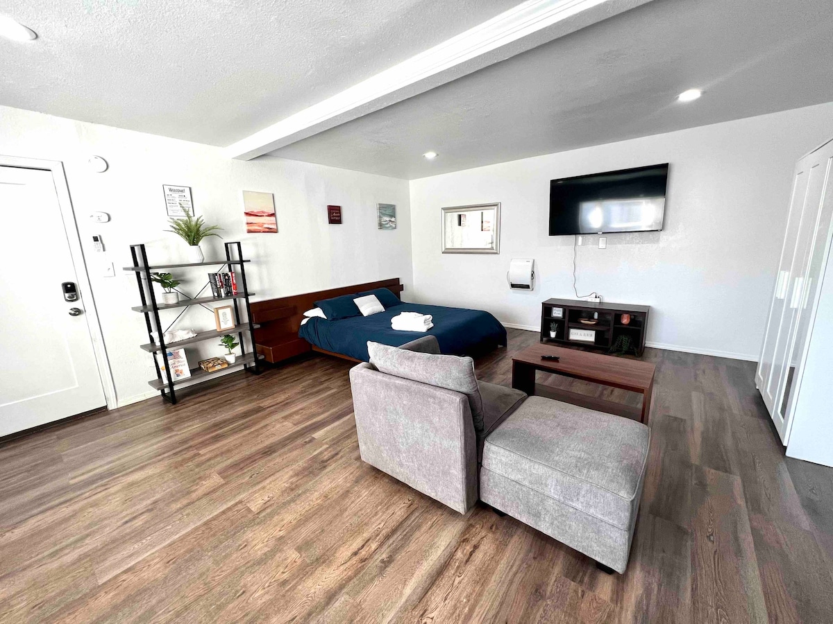 Spacious & Modern Loft - Remodeled, Near Ft. Bliss