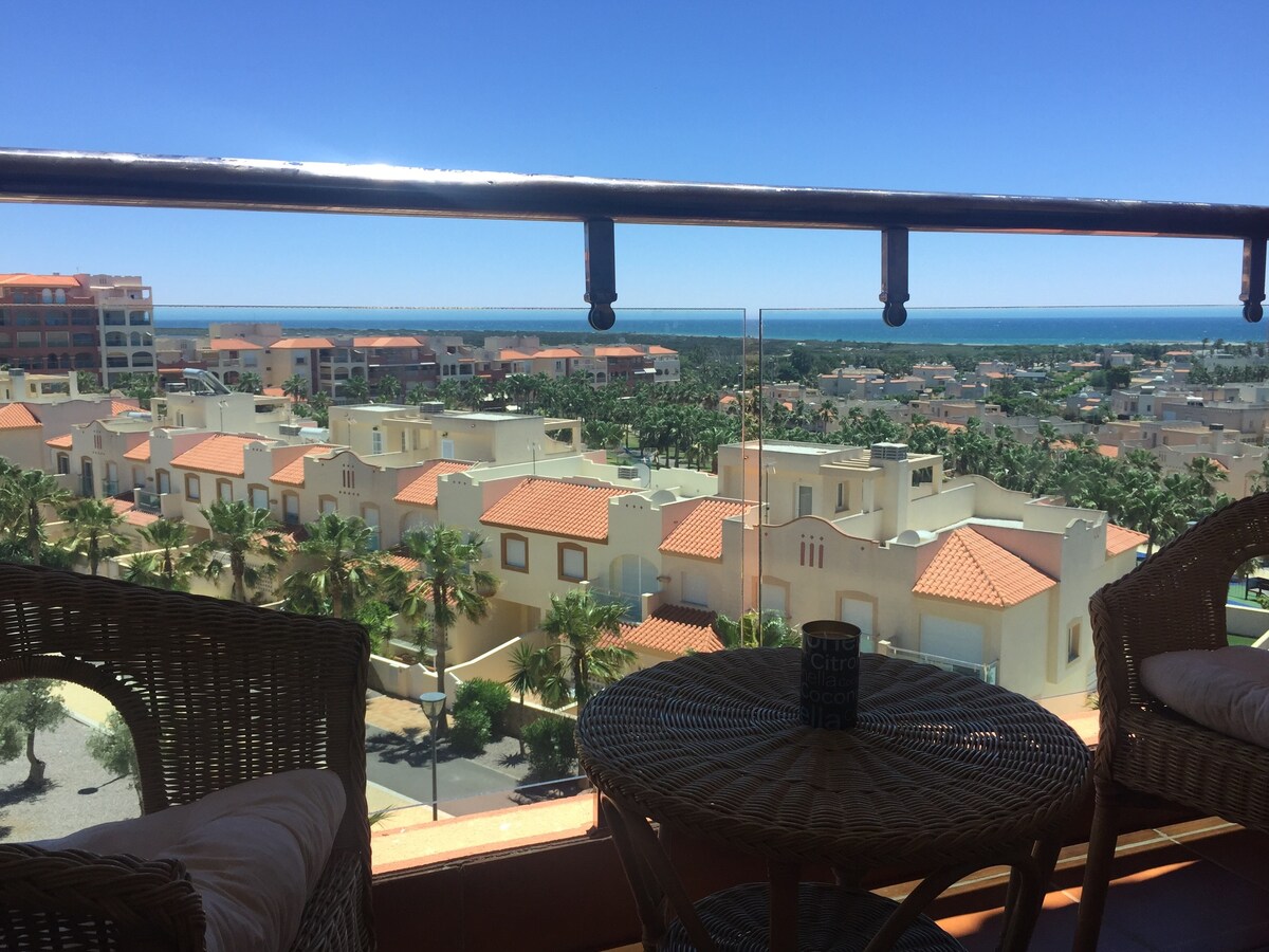 AE05 - Panoramic sea views. 2-bedroom apartment