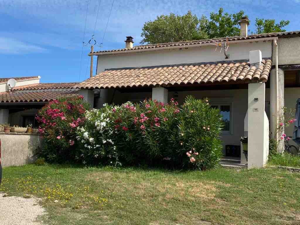 Charmant gîte avec terrasse