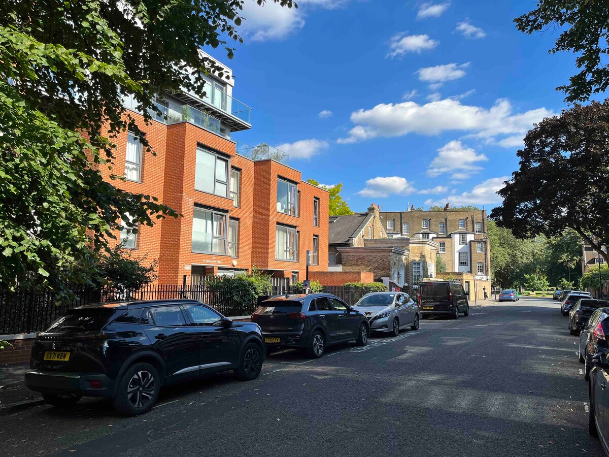 Bright & Modern One Bed Flat in Clapham Old Town