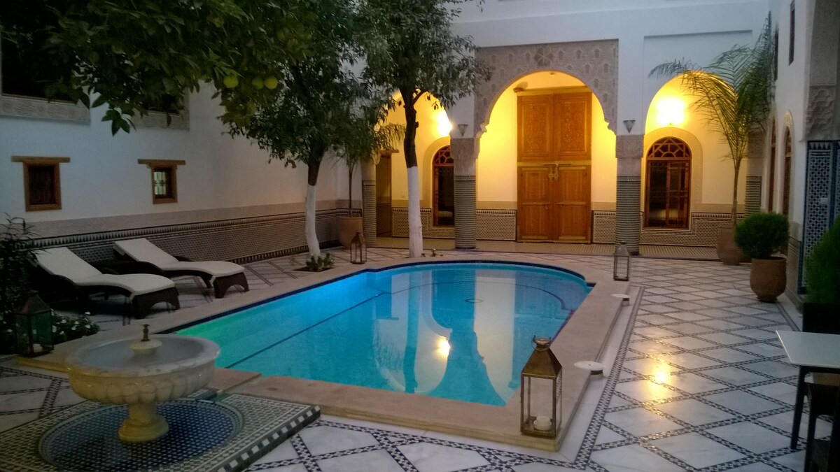 Medina传统的Riad ：双人套房