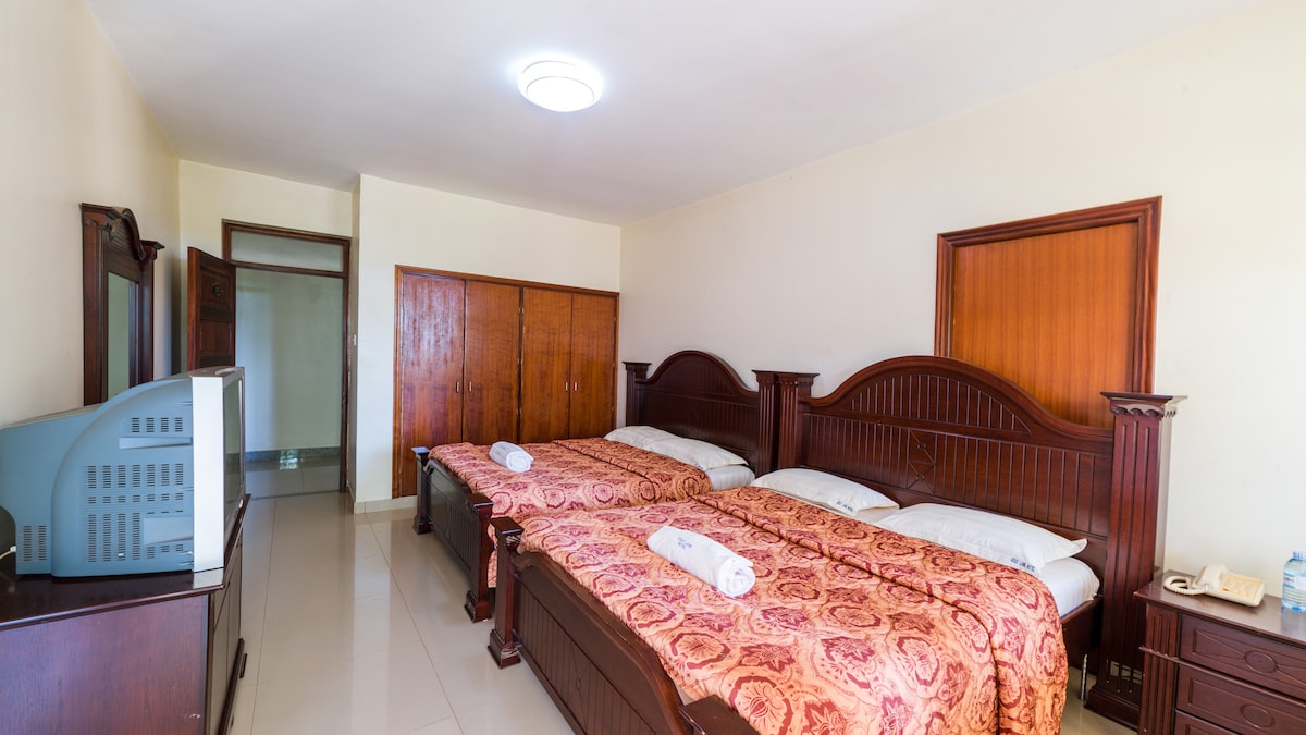 Trendy Deluxe Twin Rooms In Masaka