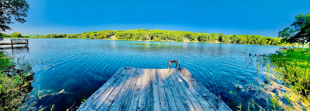 A Lakefront Getaway at The Mystic