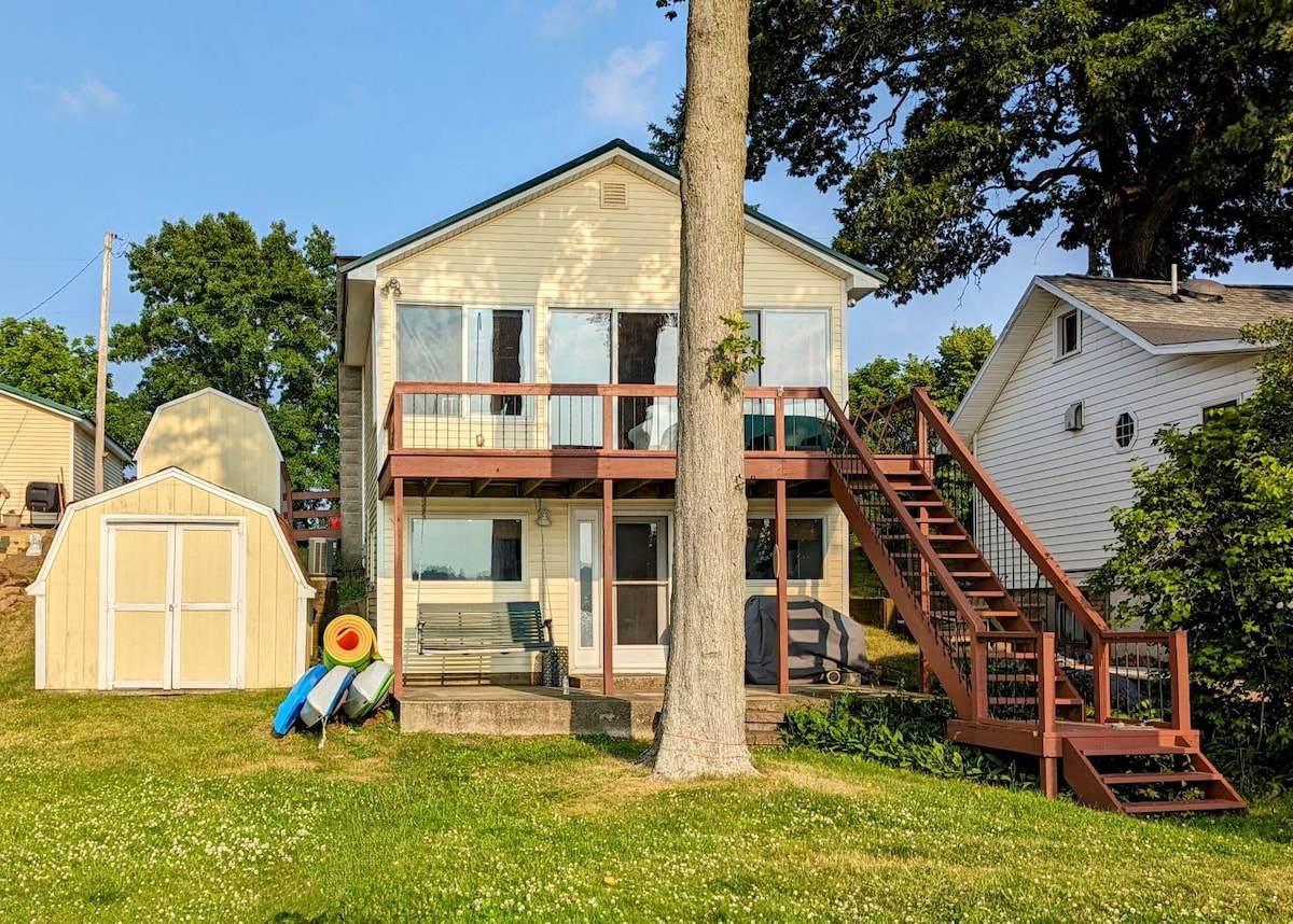 The Cottage on Fishers Lake