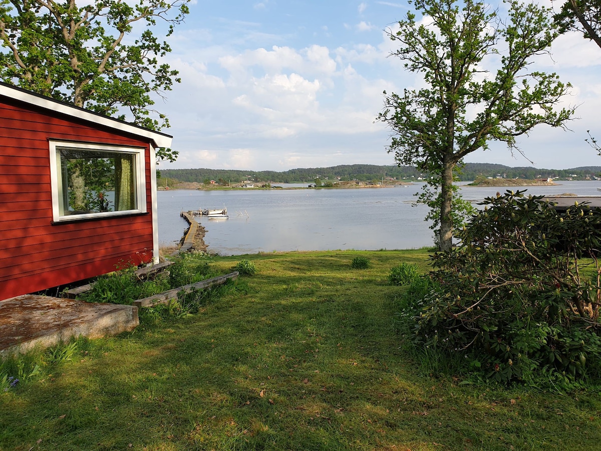 Viksfjord/Larvik明亮的现代小屋