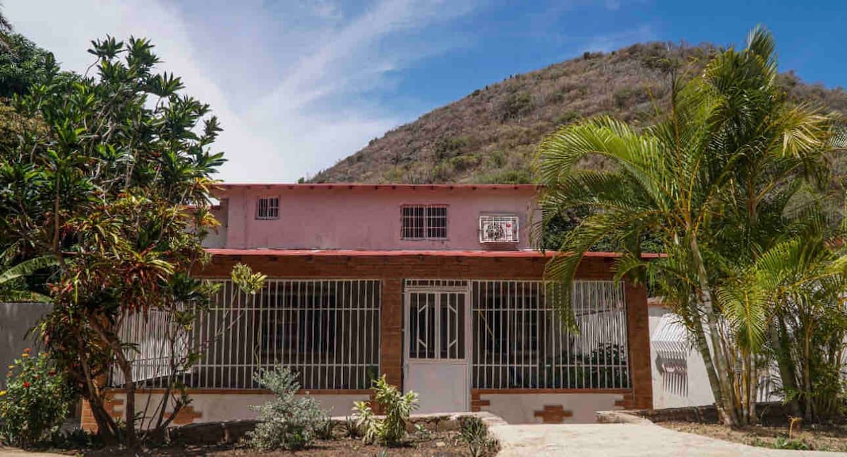 Hermosa casa con piscina privada en la playa