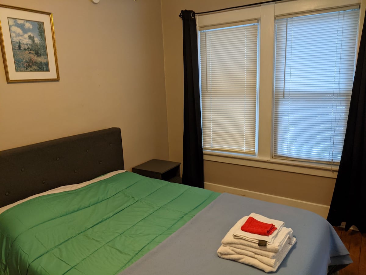 Toledo医院的舒适B房间-仅限长期住宿。