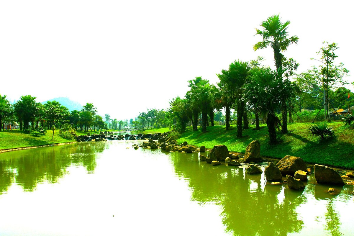 XIFA别墅， 4BR ，河内附近的Xanh别墅度假村和水疗中心