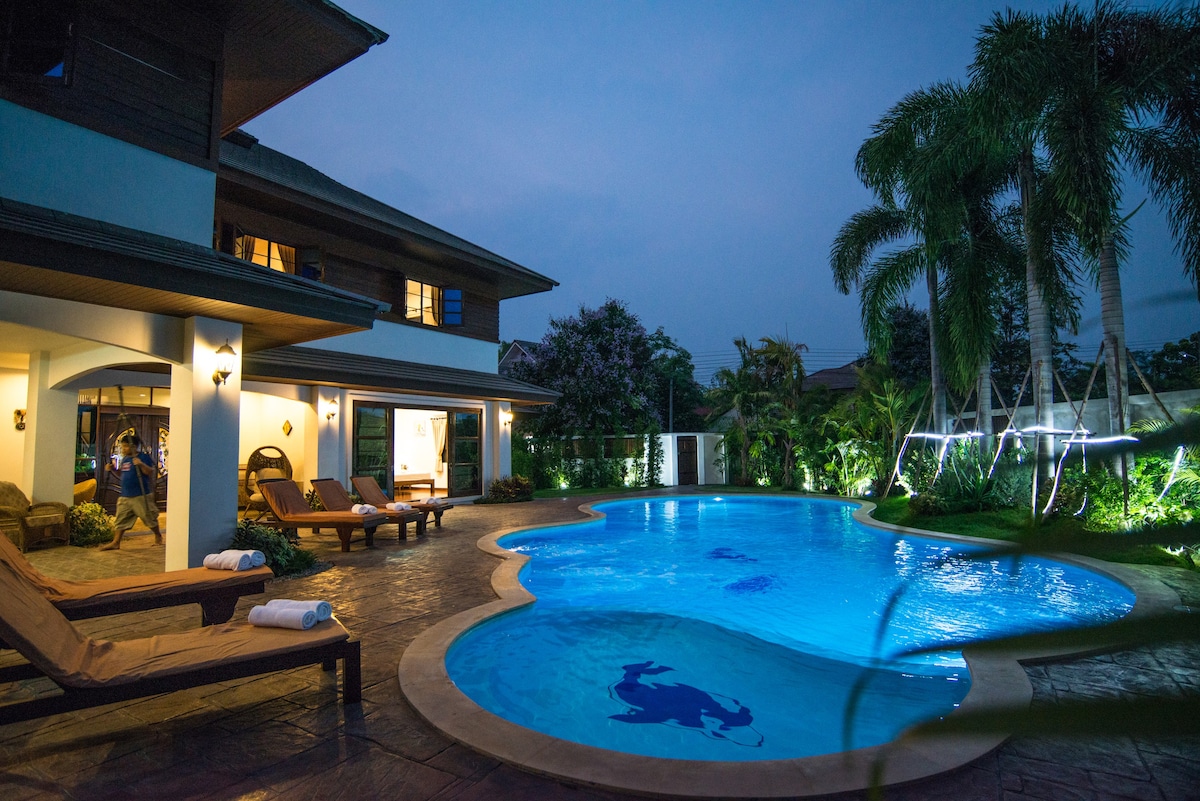 泰国东方豪华别墅，带私人泳池