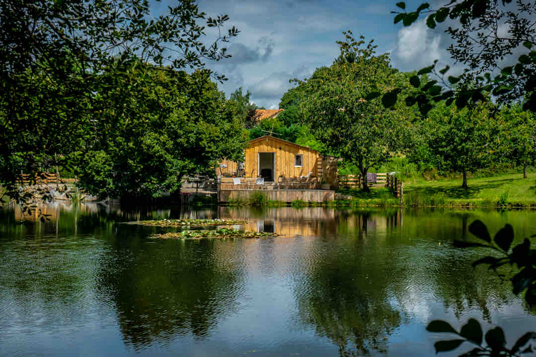 The Bumbles Cabin on the Lake