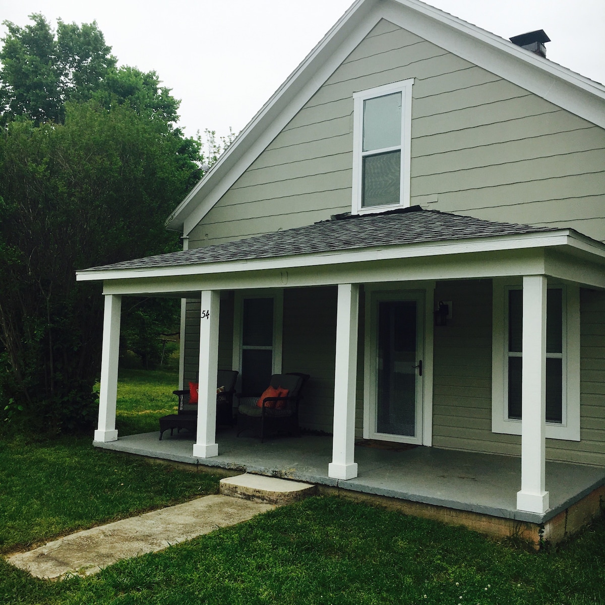 Historic Bungalow in Gilbert AR