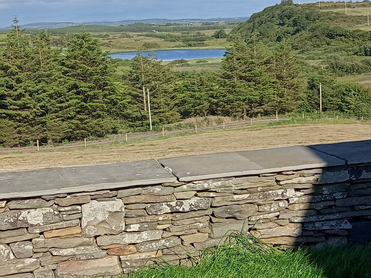 Lake View cottage near Lahinch