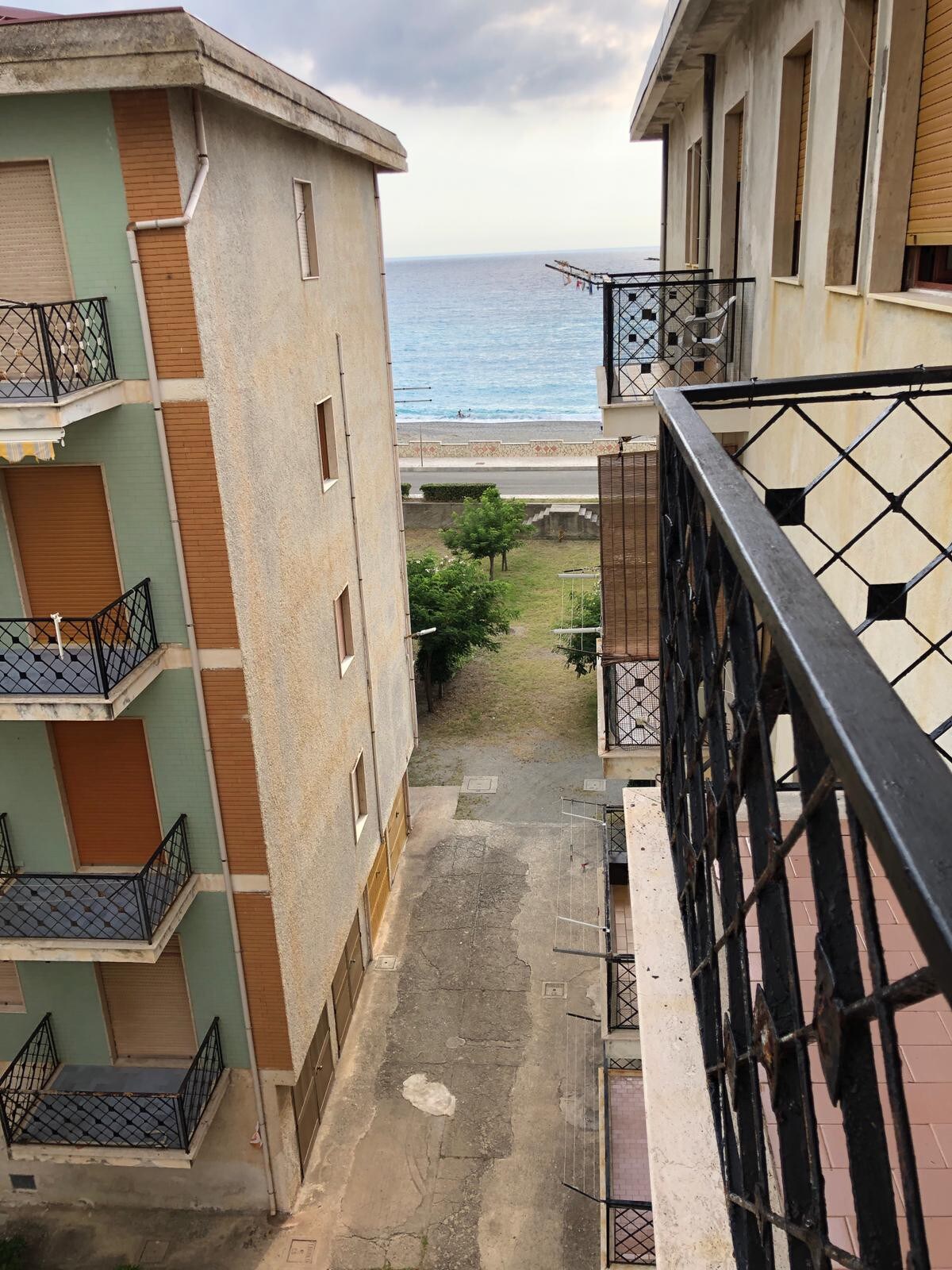 Calabria Torremezzo appartamento mare 8 ospiti