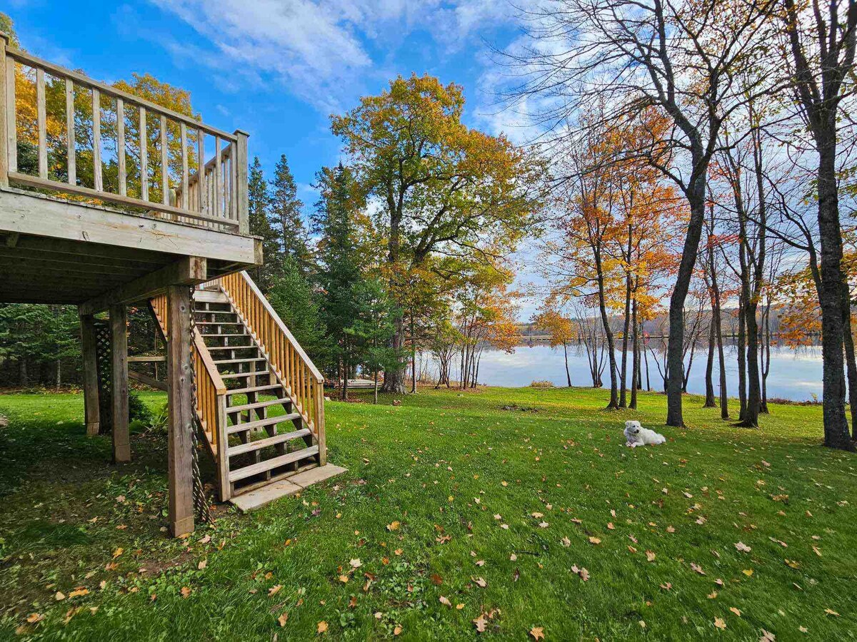 Peaceful waterfront lake house.