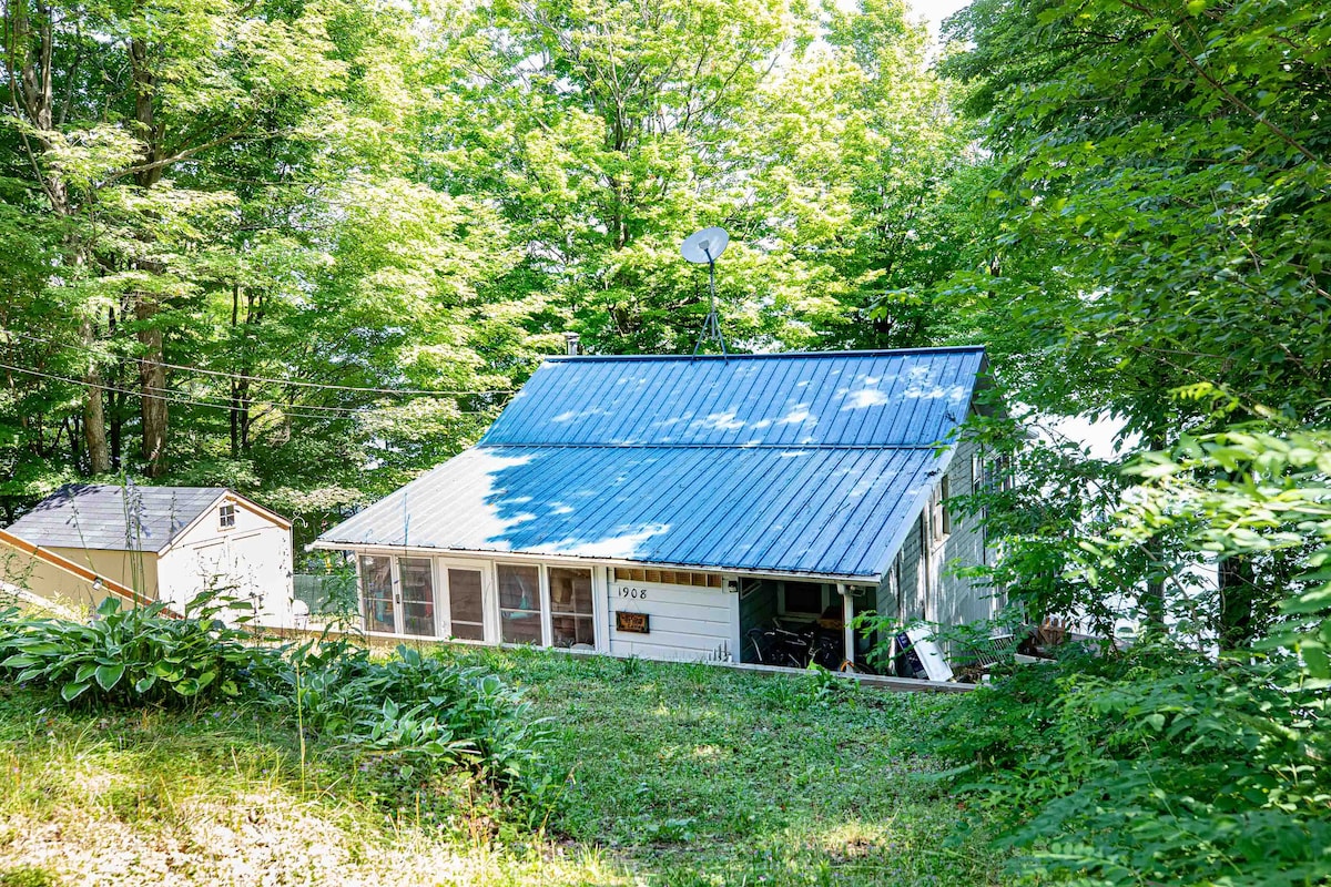 奥蒂斯科湖（ Otisco Lake ）上美丽的隐秘瑰宝！