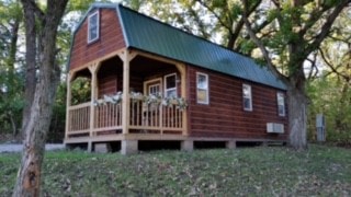 Shady Brook 's White Tail Cabin Retreat