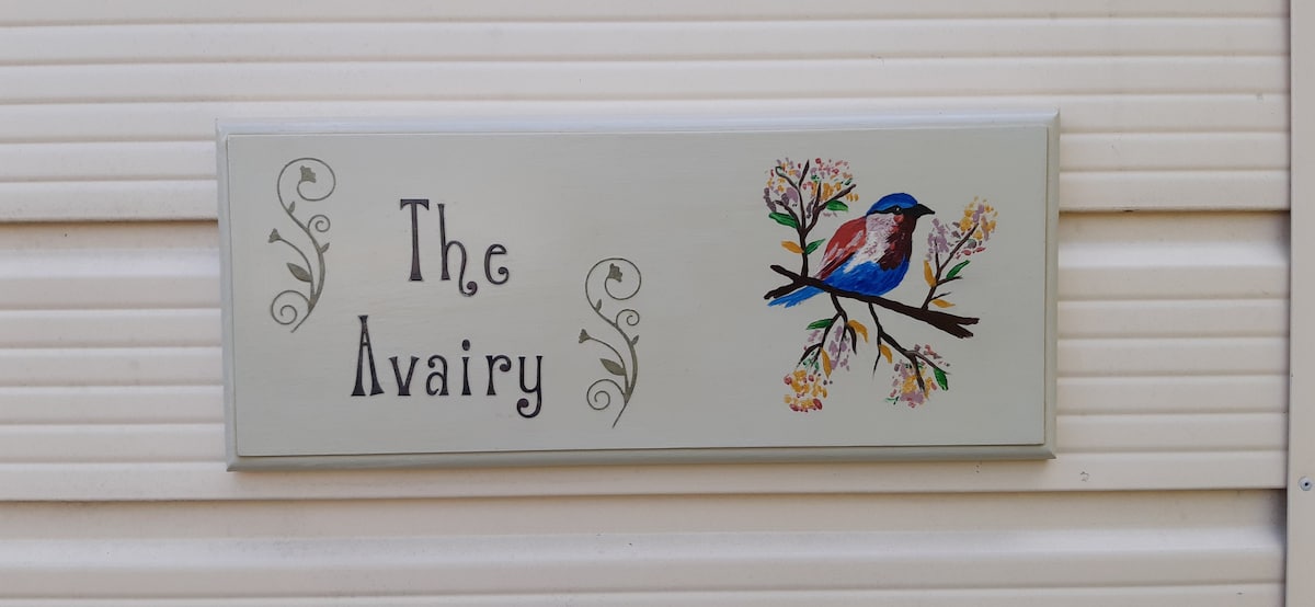 「The Aviary」花园度假屋