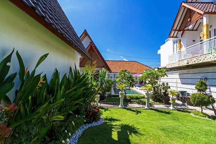 巴厘岛新白宫别墅6个泳池和花园