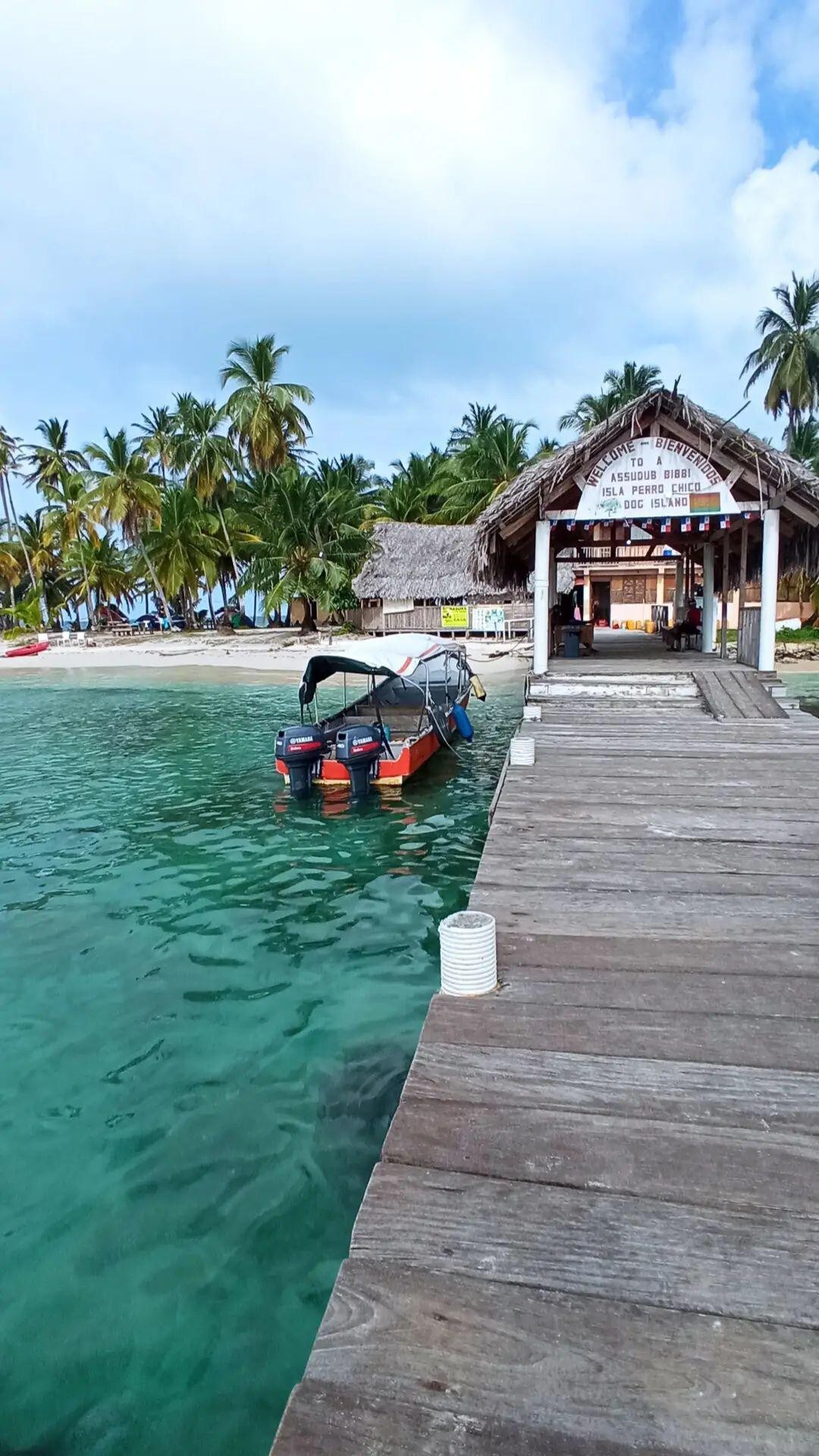 Isla del barco hundido Guna Yala Baño privado