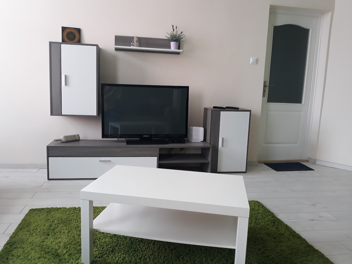 HEMNES Apartman