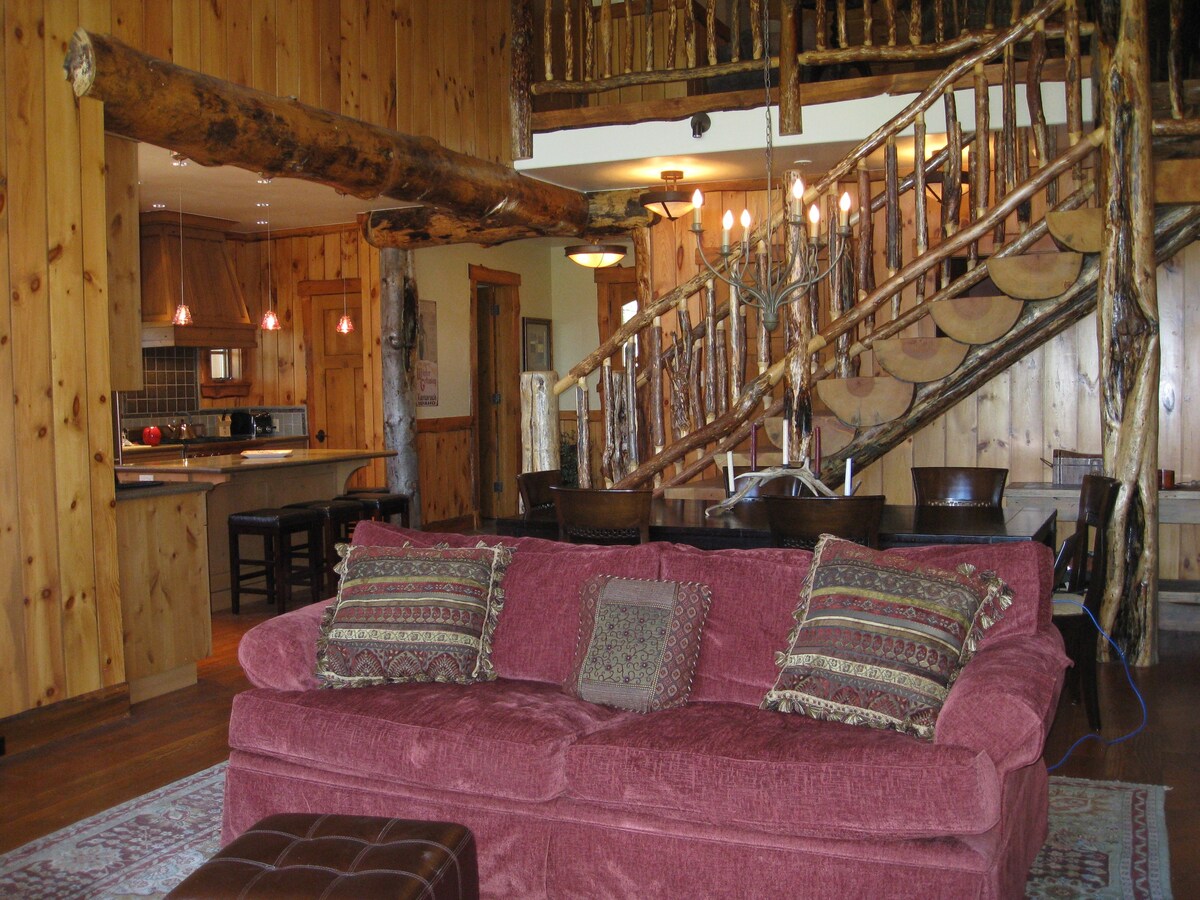 Skye Lodge整套2层小木屋