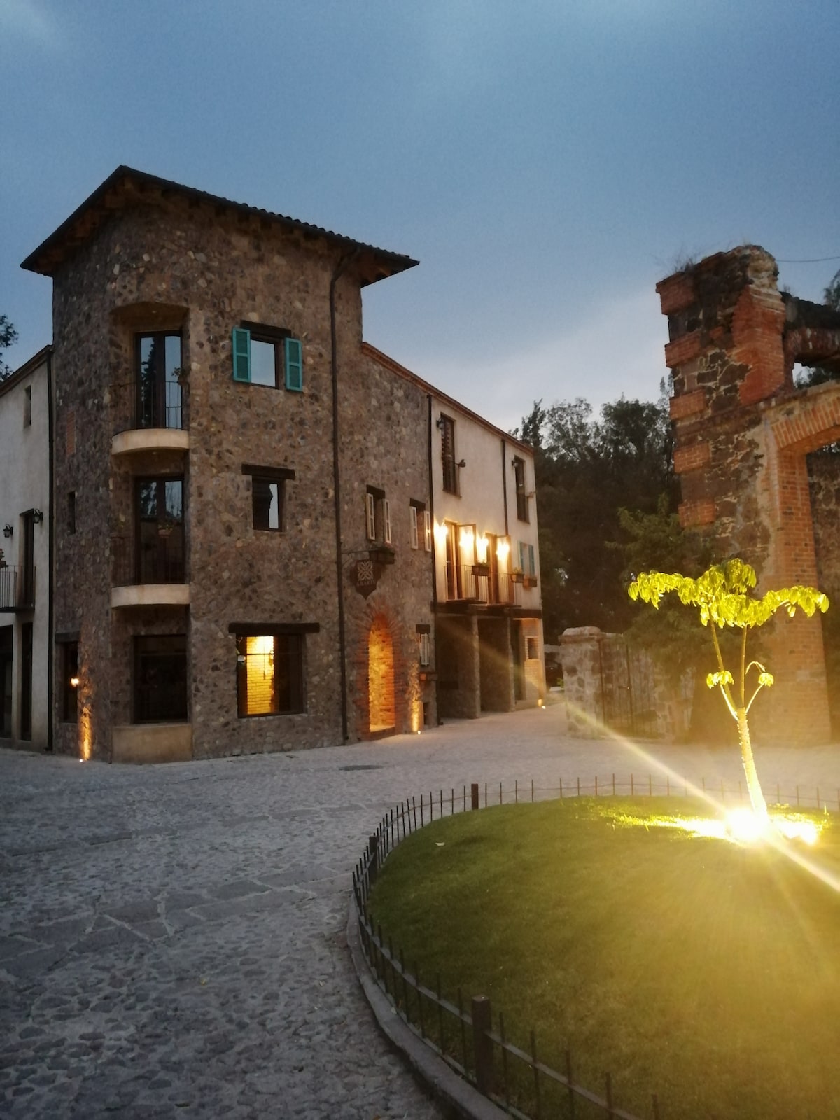 位于Val 'Quirico Loft Frontana的Lux Apartment