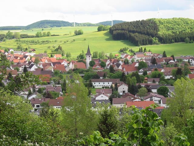 Sonnenbühl的民宿