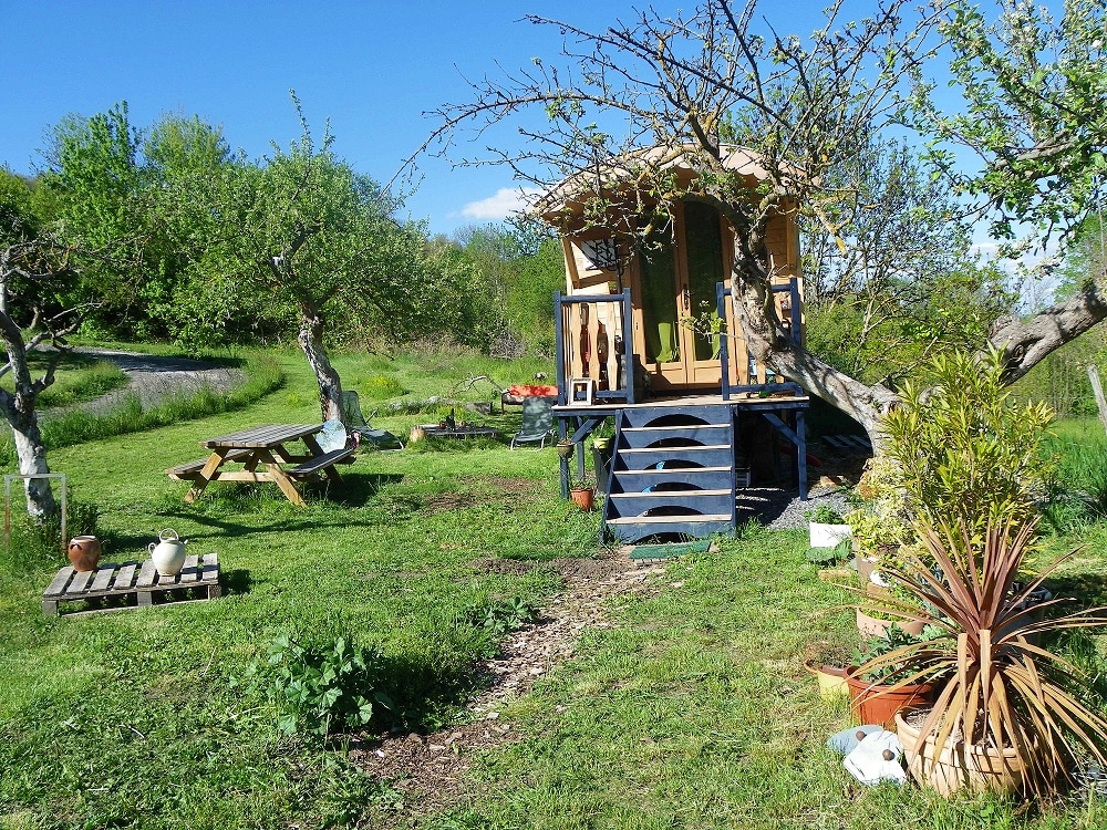 La roulotte Sous les Pommiers Ba