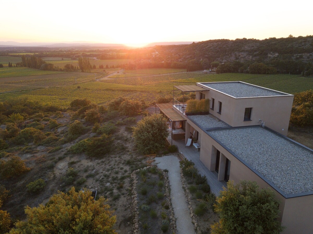 Maison lumineuse-vue exceptionnelle-Sud Drôme