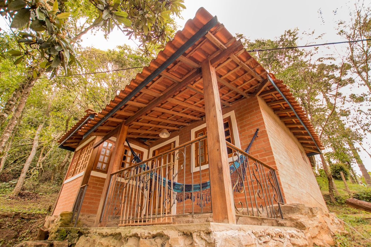 Sto Antônio do Pinhal的舒适度假木屋