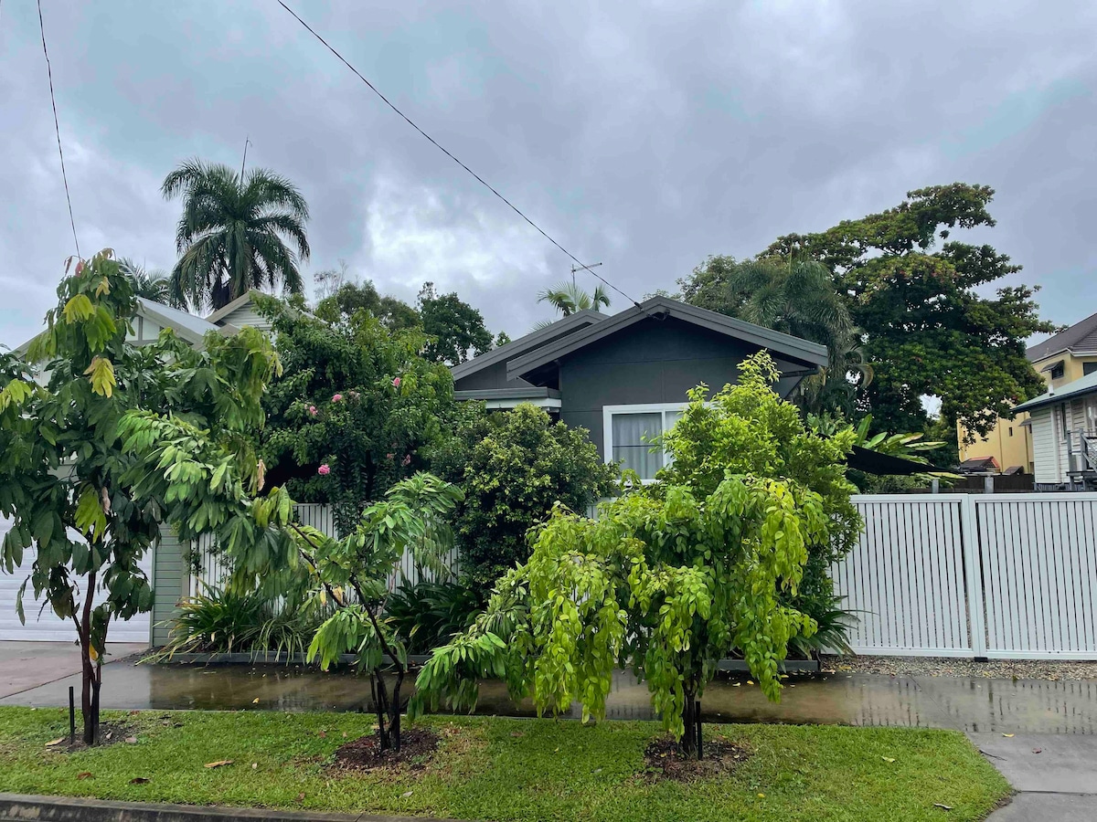 Lake Street Cottage Cairns