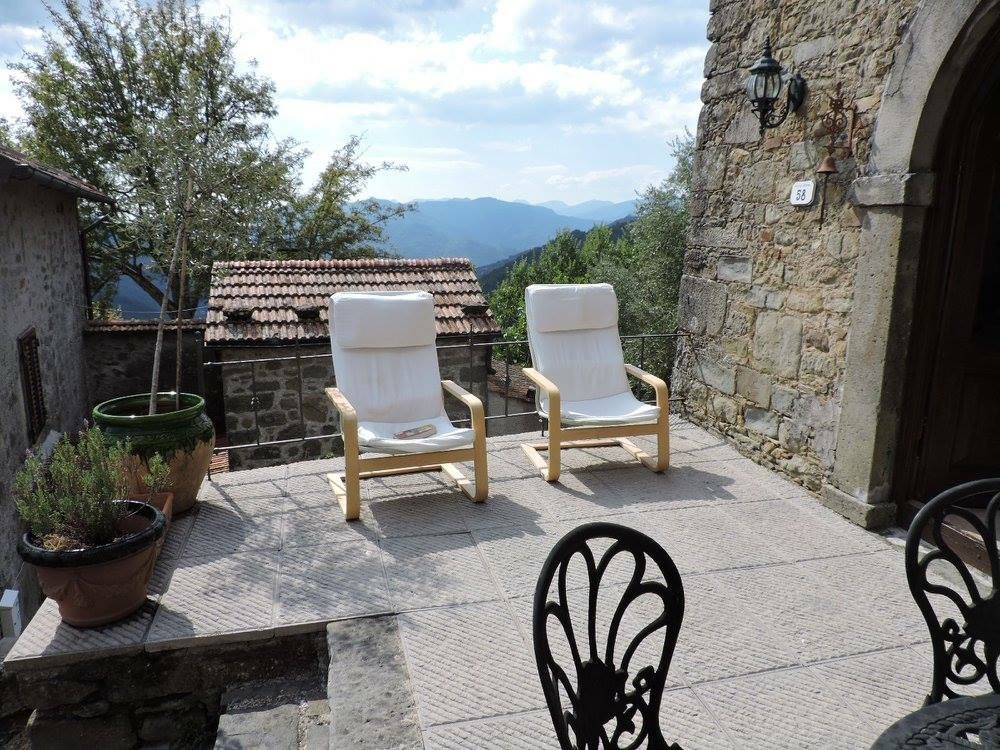 Entire Holiday cottage, overlooking Bagni Di Lucca
