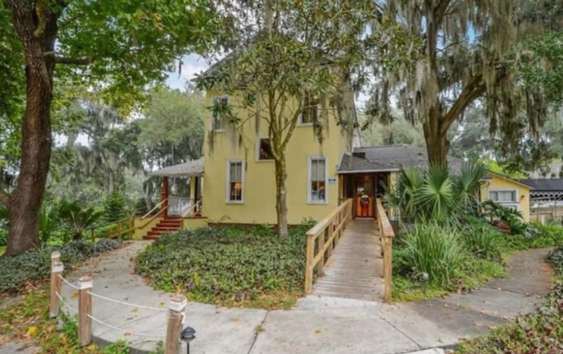 Historic Boutique Inn Near Winter Garden