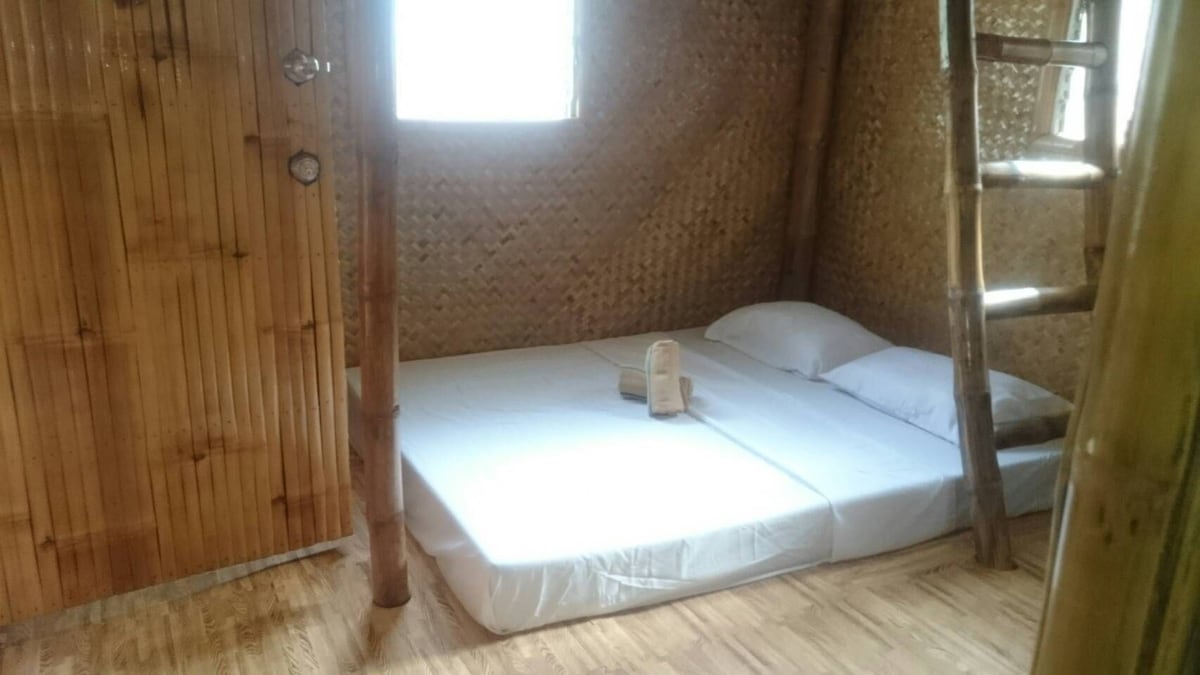 竹屋（ A ） ，配备空调和热水淋浴，私人客房