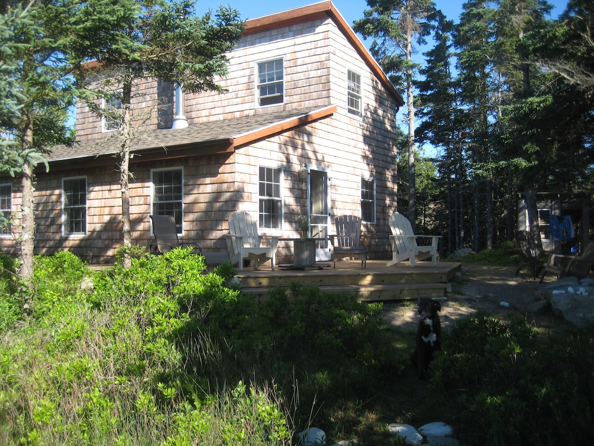 海滨小屋（ Bramble Lane Cottage by the Sea ）