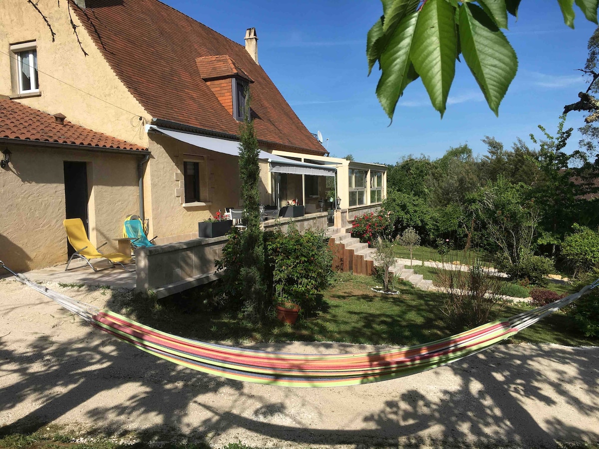 Gîte la pinède avec SPA (SARLAT)