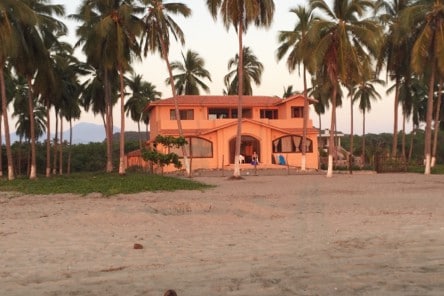 Casa El Colibri, Ocean Front Beach House